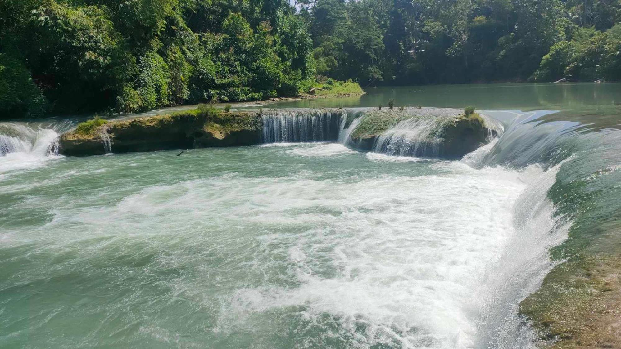 Gbu Loboc River Guesthouse Exterior photo
