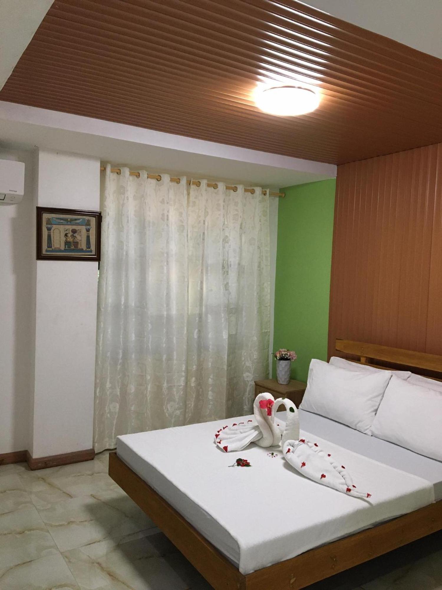 Gbu Loboc River Guesthouse Exterior photo
